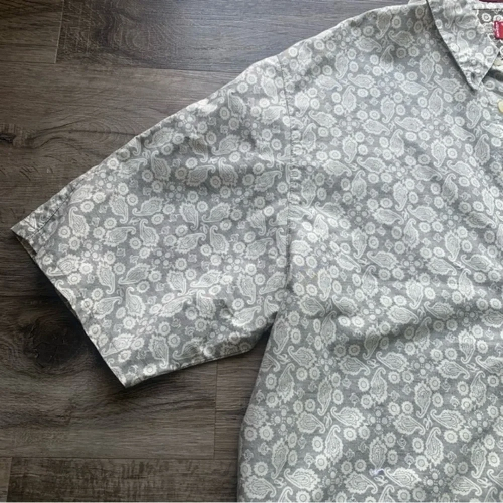 Men's Levi's Paisley Patterned Casual Button Down Collared Shirt